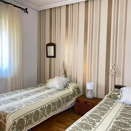 Casa Pedraza Con Piscina Privada Holiday home Machacon