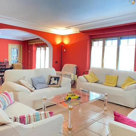 Casa Pedraza Con Piscina Privada Holiday home Machacon